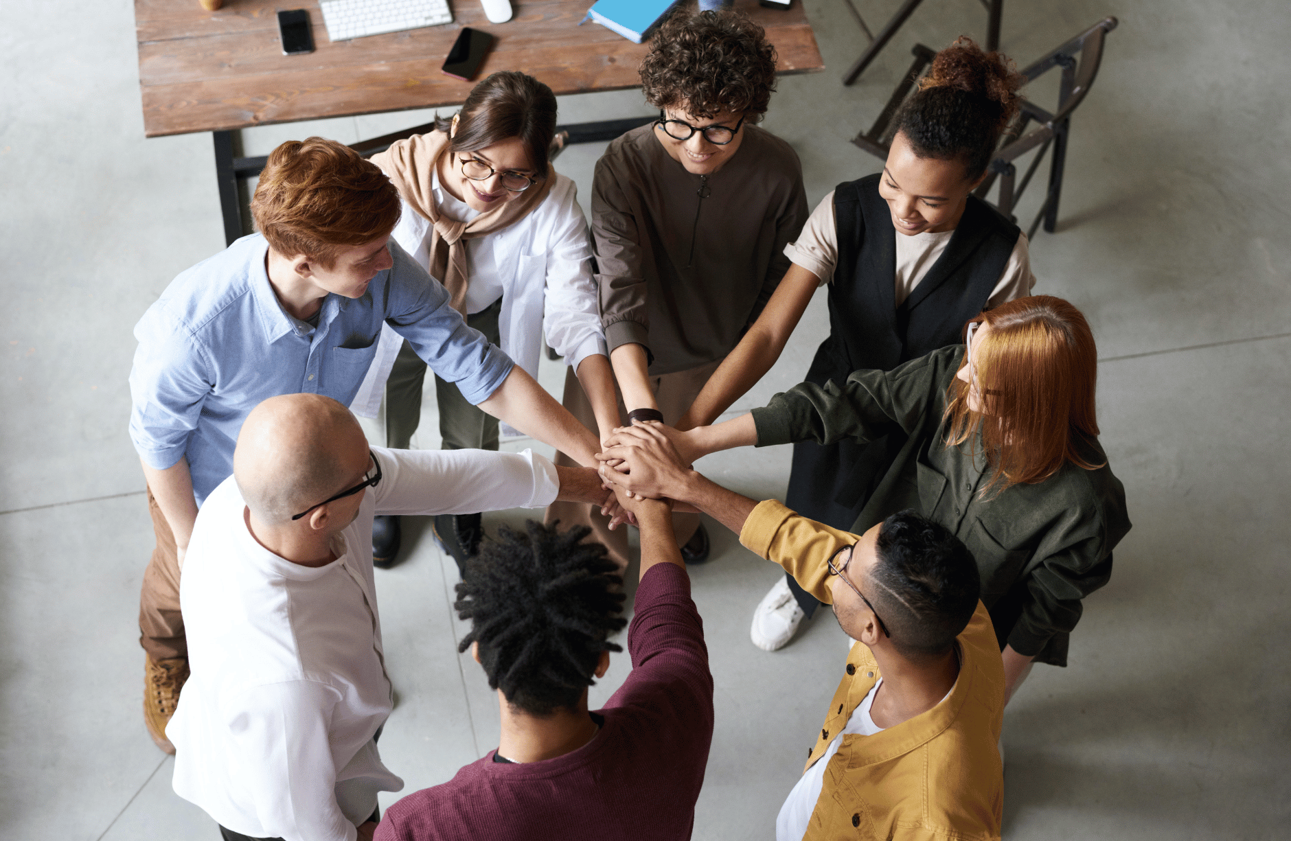 Studying together by collaborating on note-taking can help to boost student performance new research shows.